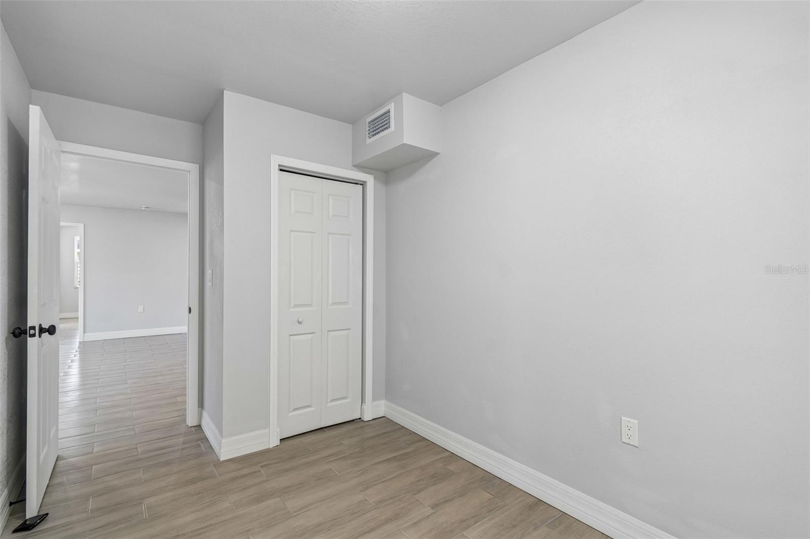 Image 54 of 79 For 2309 21st Avenue W