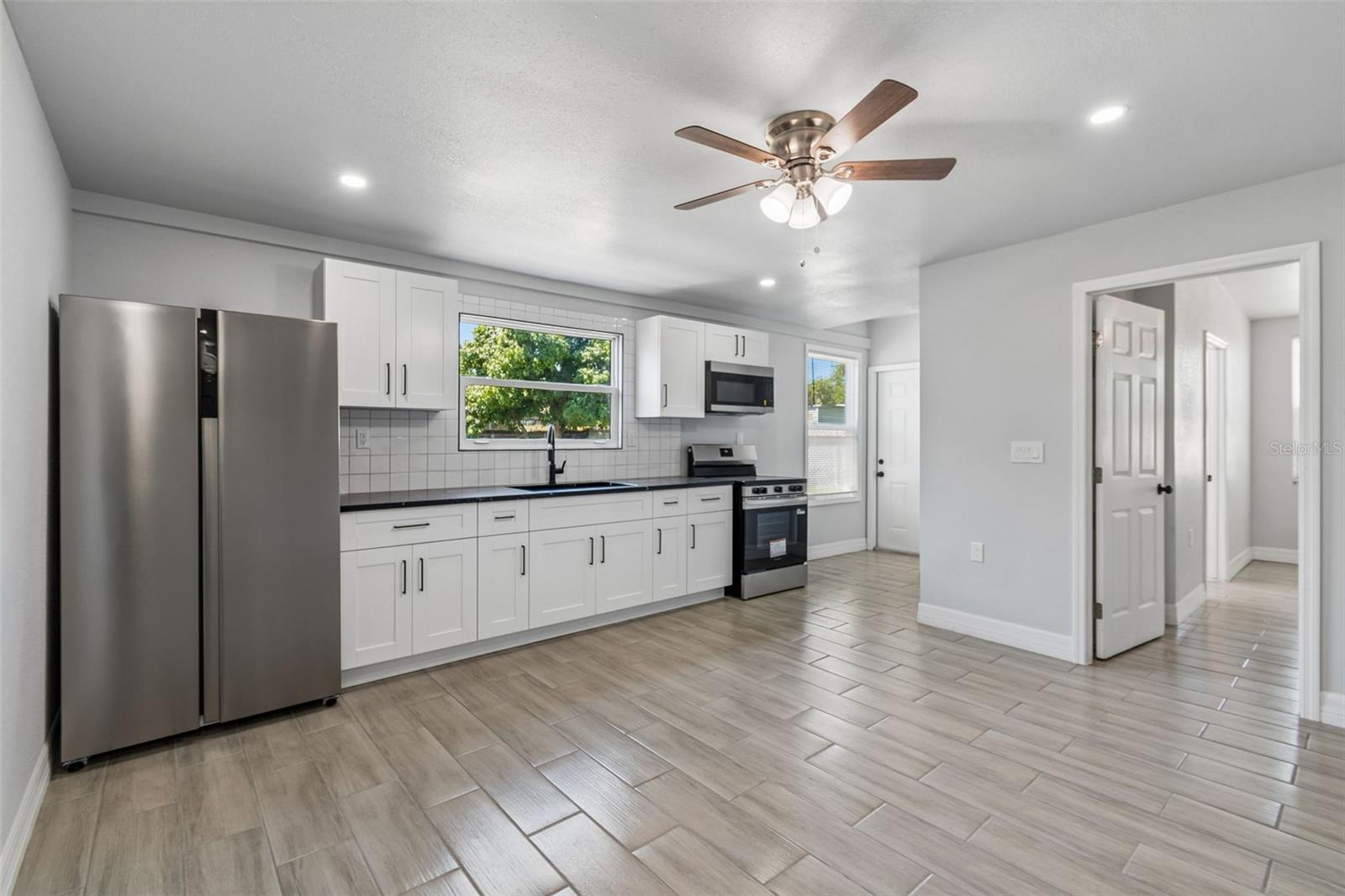 Image 56 of 79 For 2309 21st Avenue W