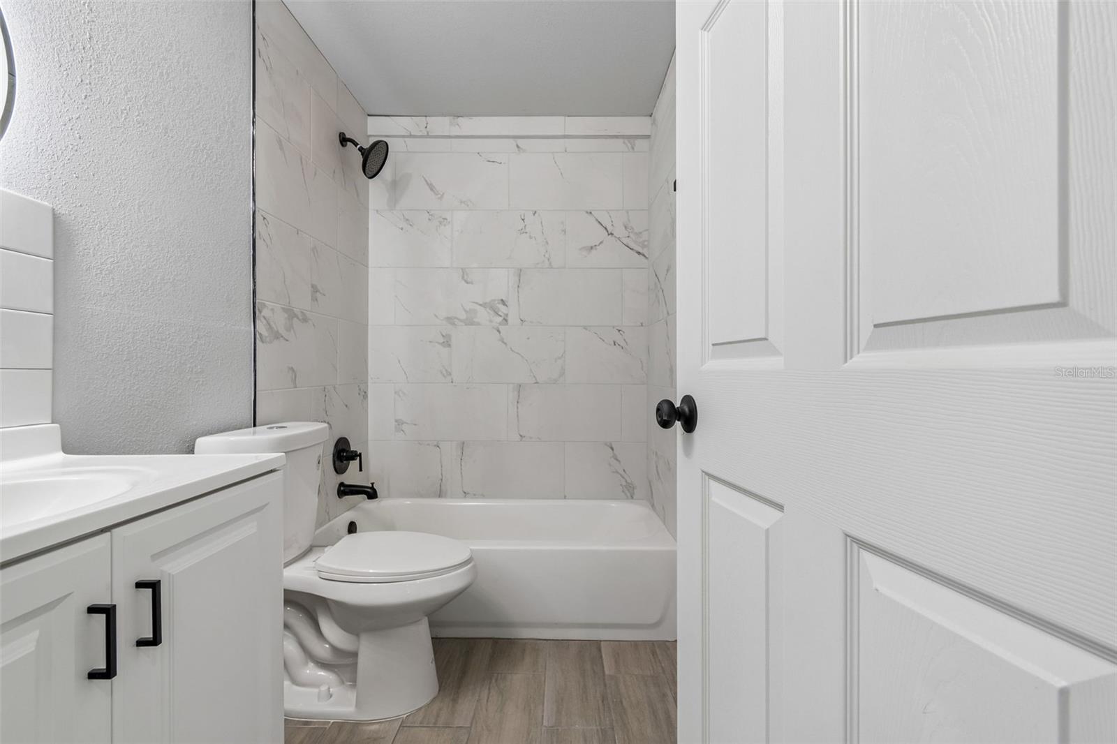 Image 60 of 79 For 2309 21st Avenue W