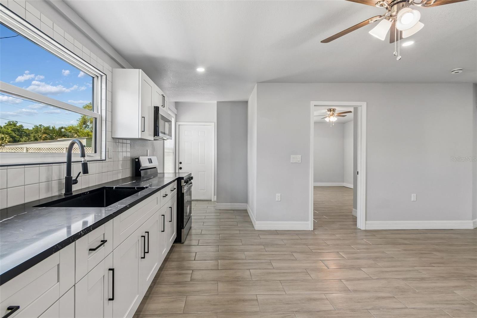 Image 63 of 79 For 2309 21st Avenue W