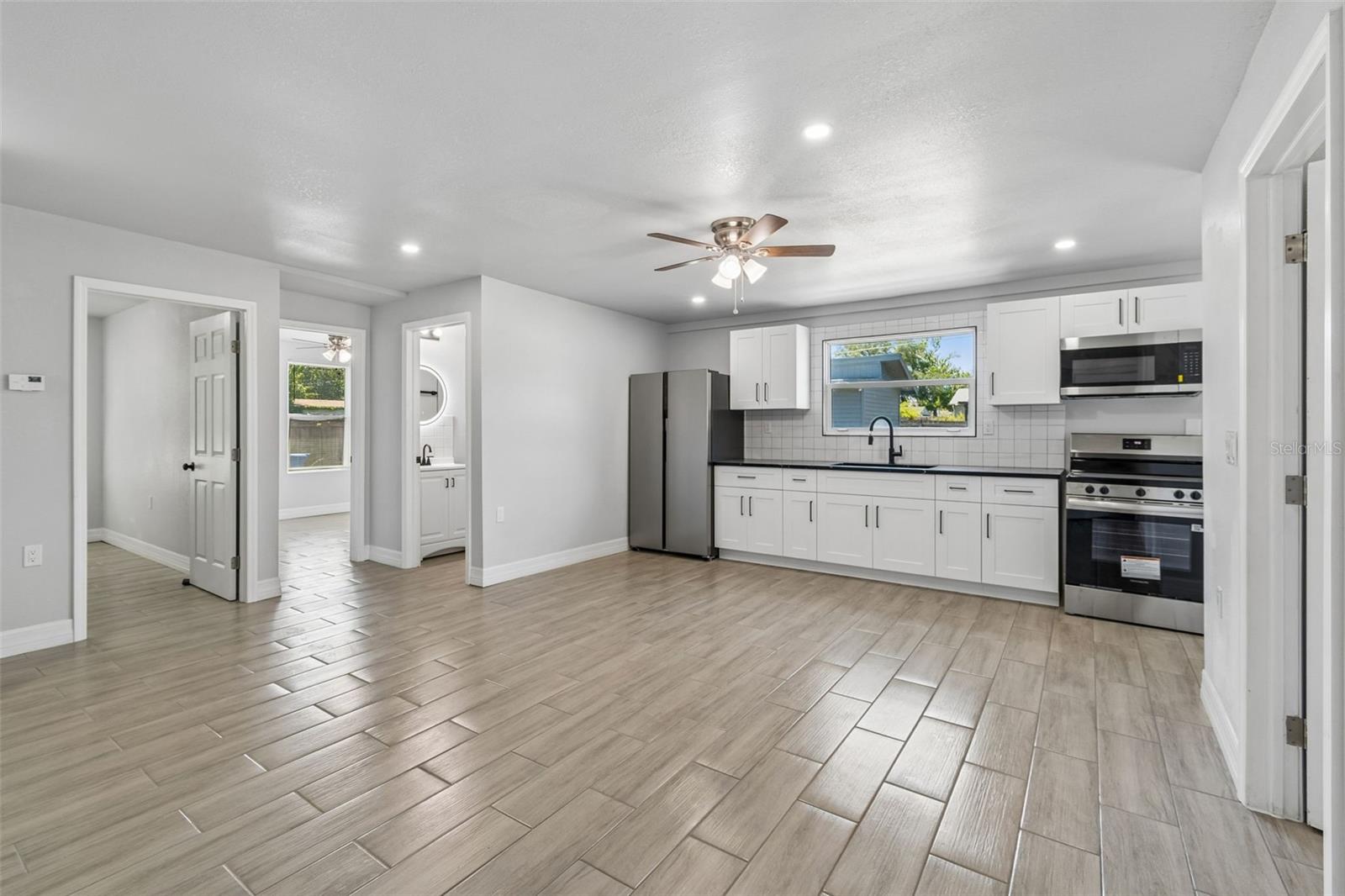 Image 67 of 79 For 2309 21st Avenue W