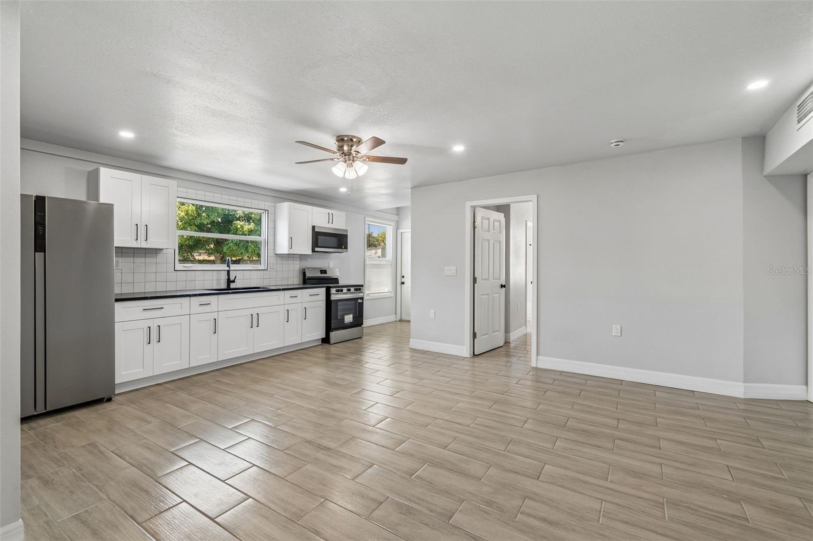 Image 68 of 79 For 2309 21st Avenue W