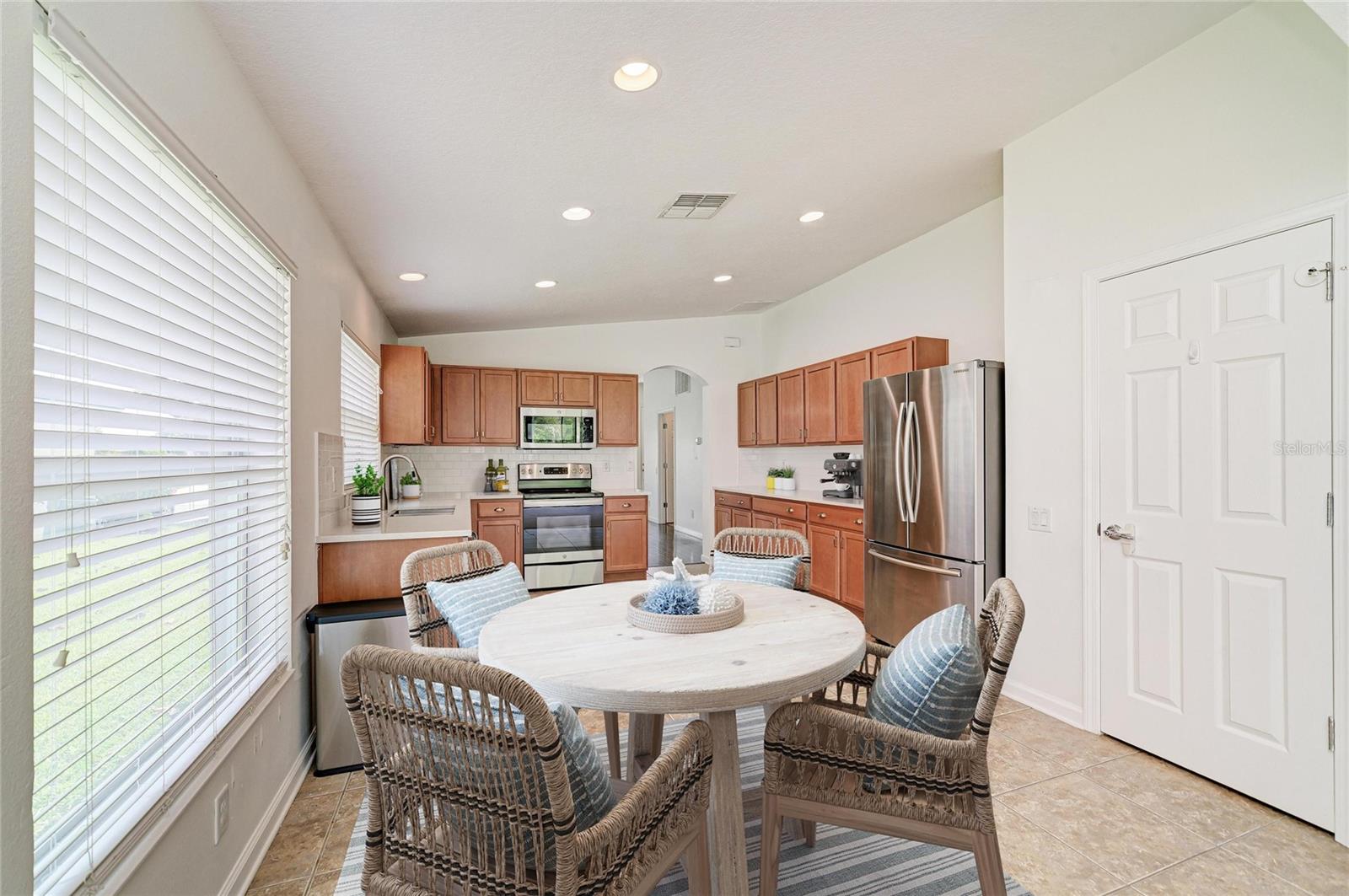 Image 14 of 45 For 5607 106th Avenue E