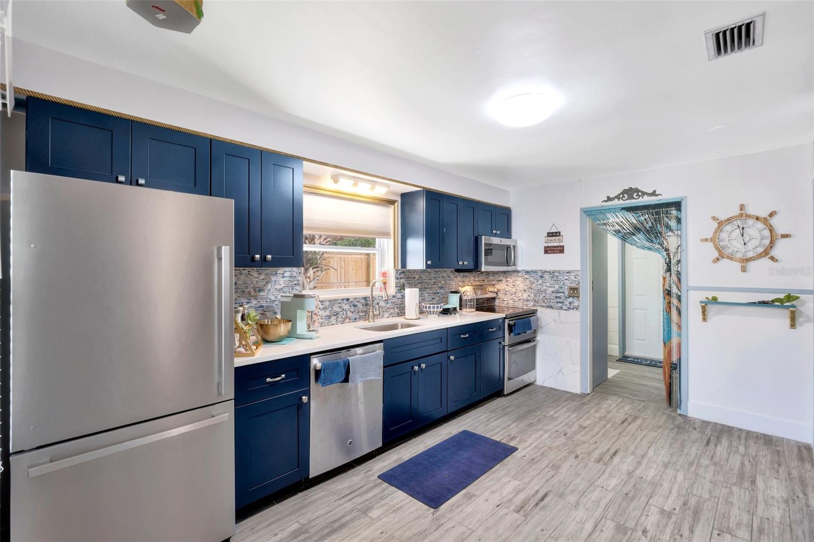 Image 9 of 40 For 340 78th Avenue
