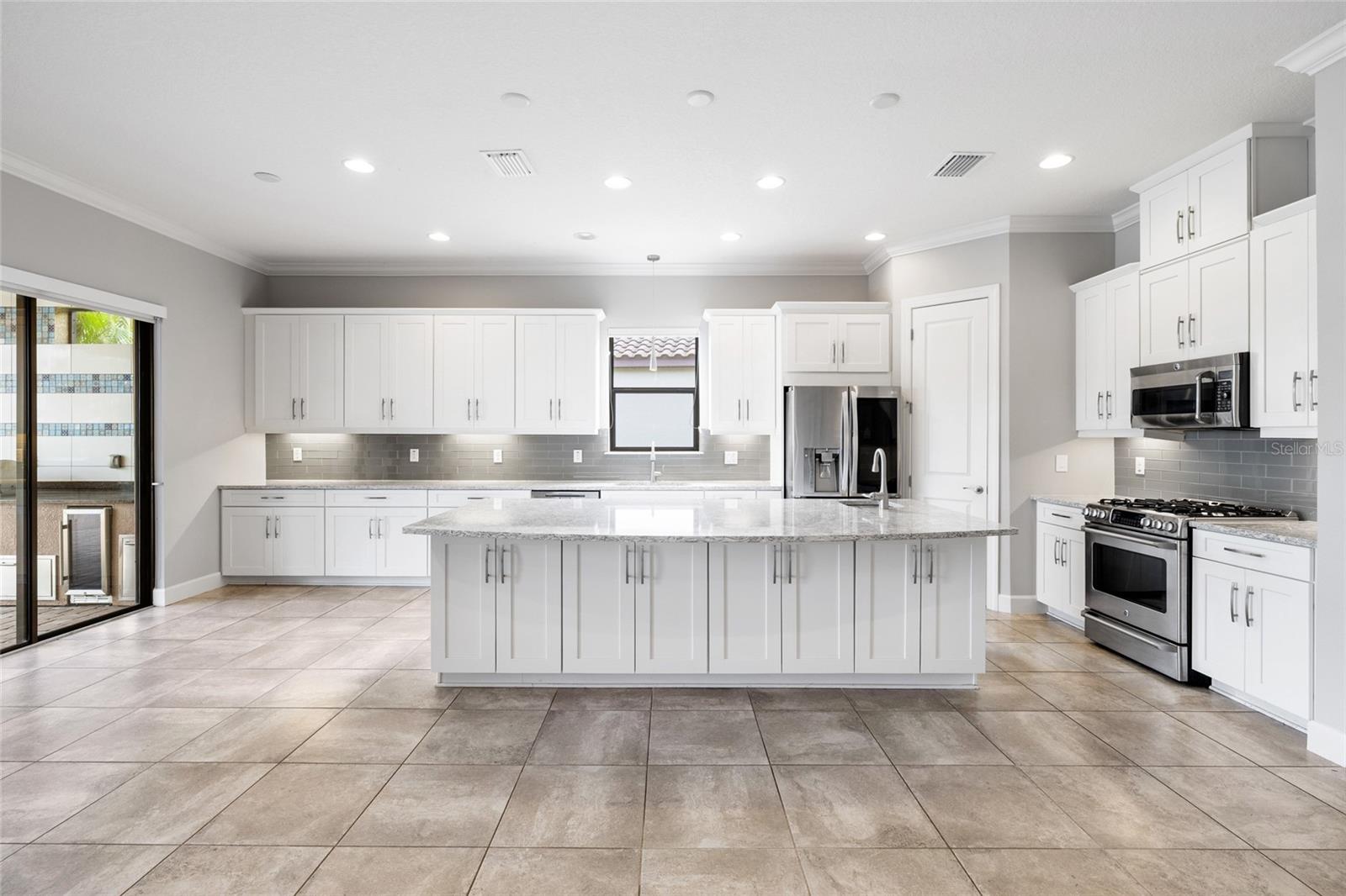 Image 12 of 39 For 10111 Craftsman Park Way