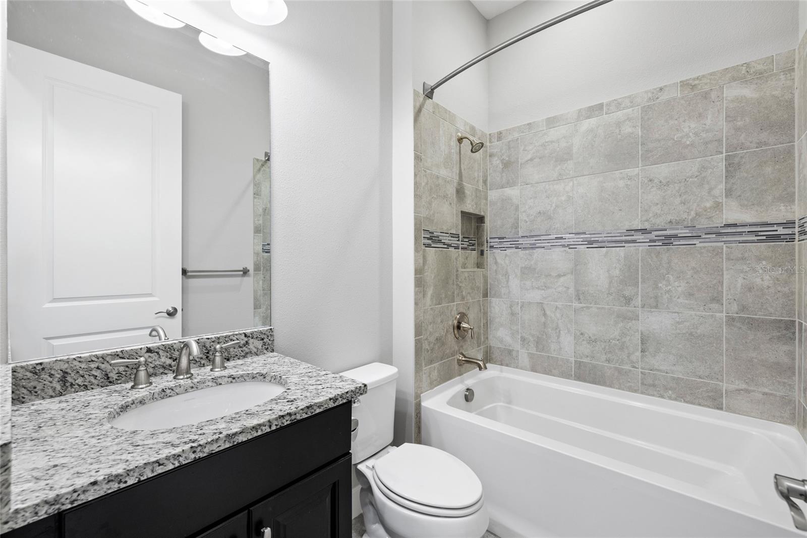 Image 20 of 39 For 10111 Craftsman Park Way