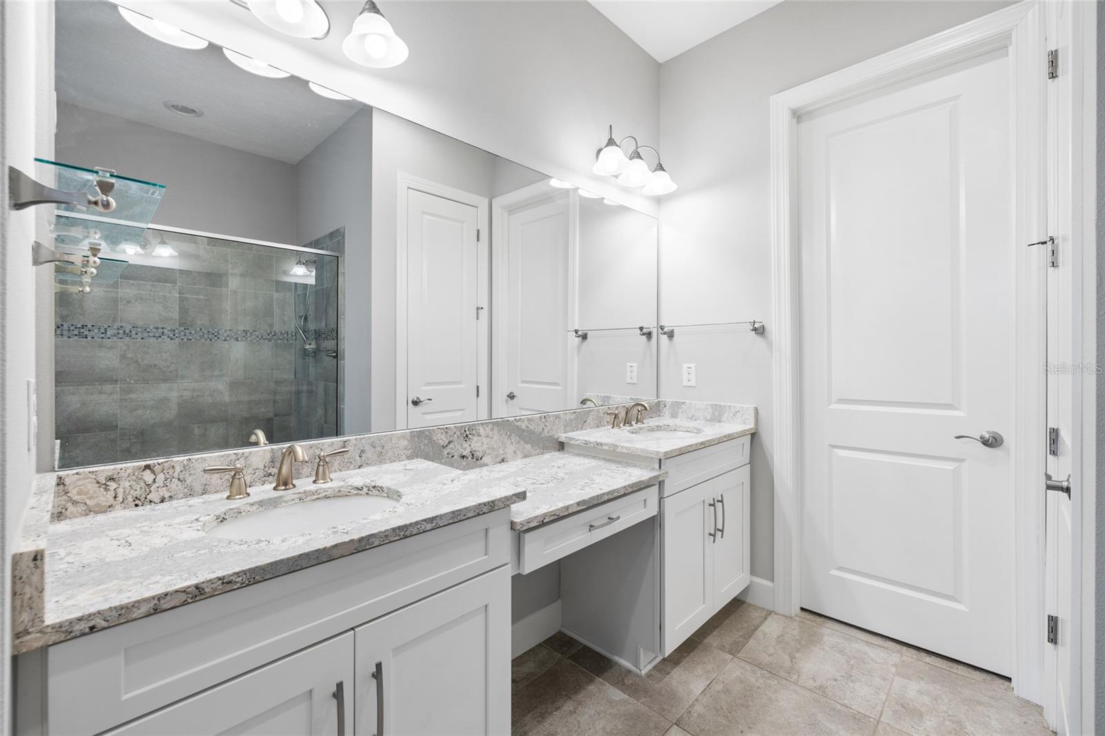 Image 25 of 39 For 10111 Craftsman Park Way