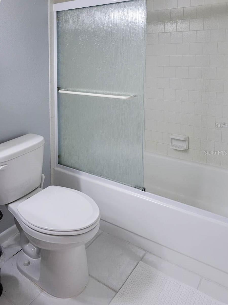 Image 33 of 43 For 5018 Marshfield Road 28