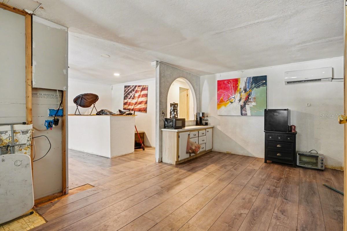 Image 11 of 30 For 2312 Kay Street