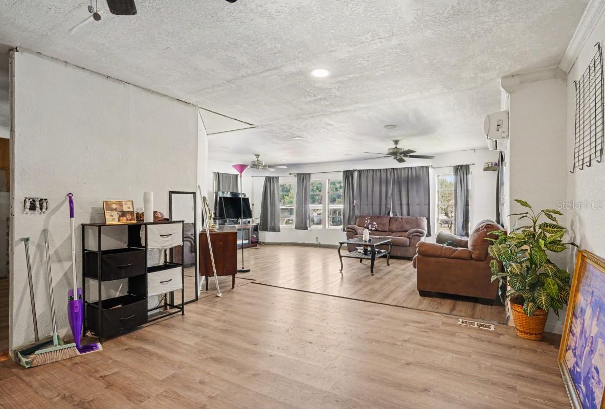 Image 3 of 30 For 2312 Kay Street