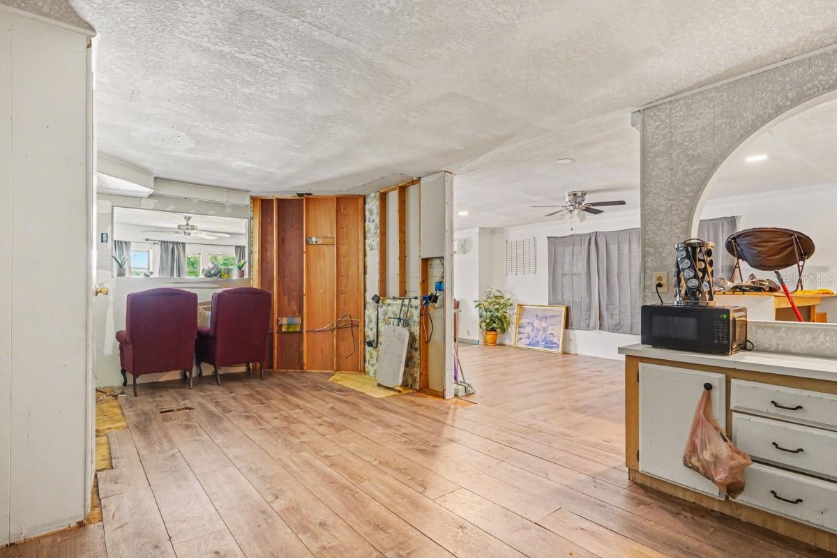 Image 9 of 30 For 2312 Kay Street