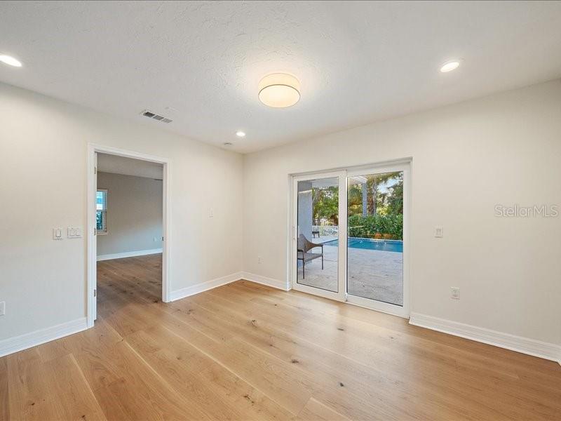 Image 20 of 53 For 2492 Waterview Court