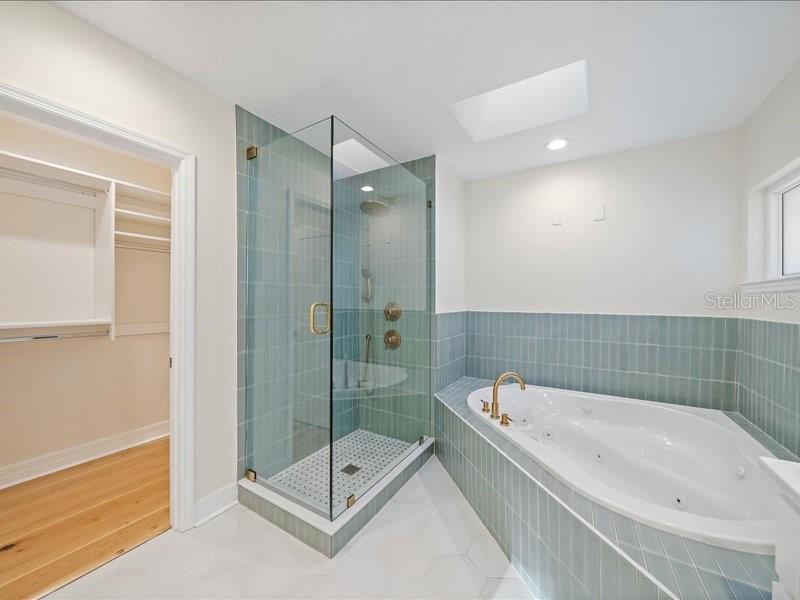 Image 25 of 53 For 2492 Waterview Court