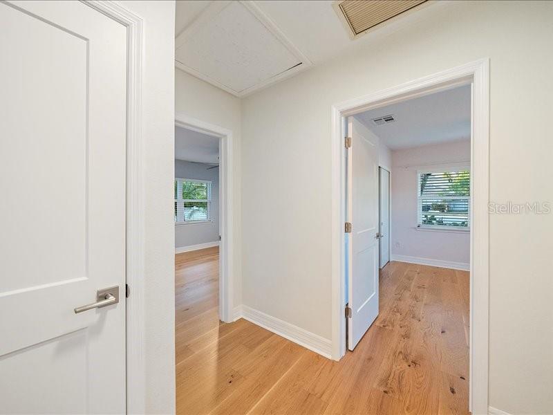 Image 27 of 53 For 2492 Waterview Court