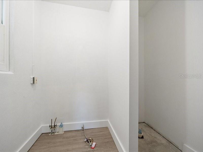 Image 34 of 53 For 2492 Waterview Court