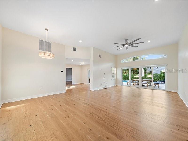 Image 8 of 53 For 2492 Waterview Court