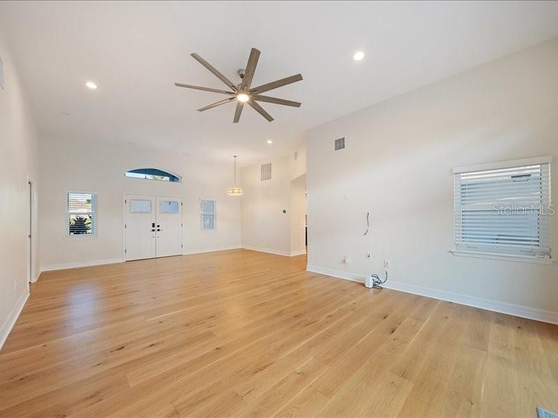 Image 9 of 53 For 2492 Waterview Court