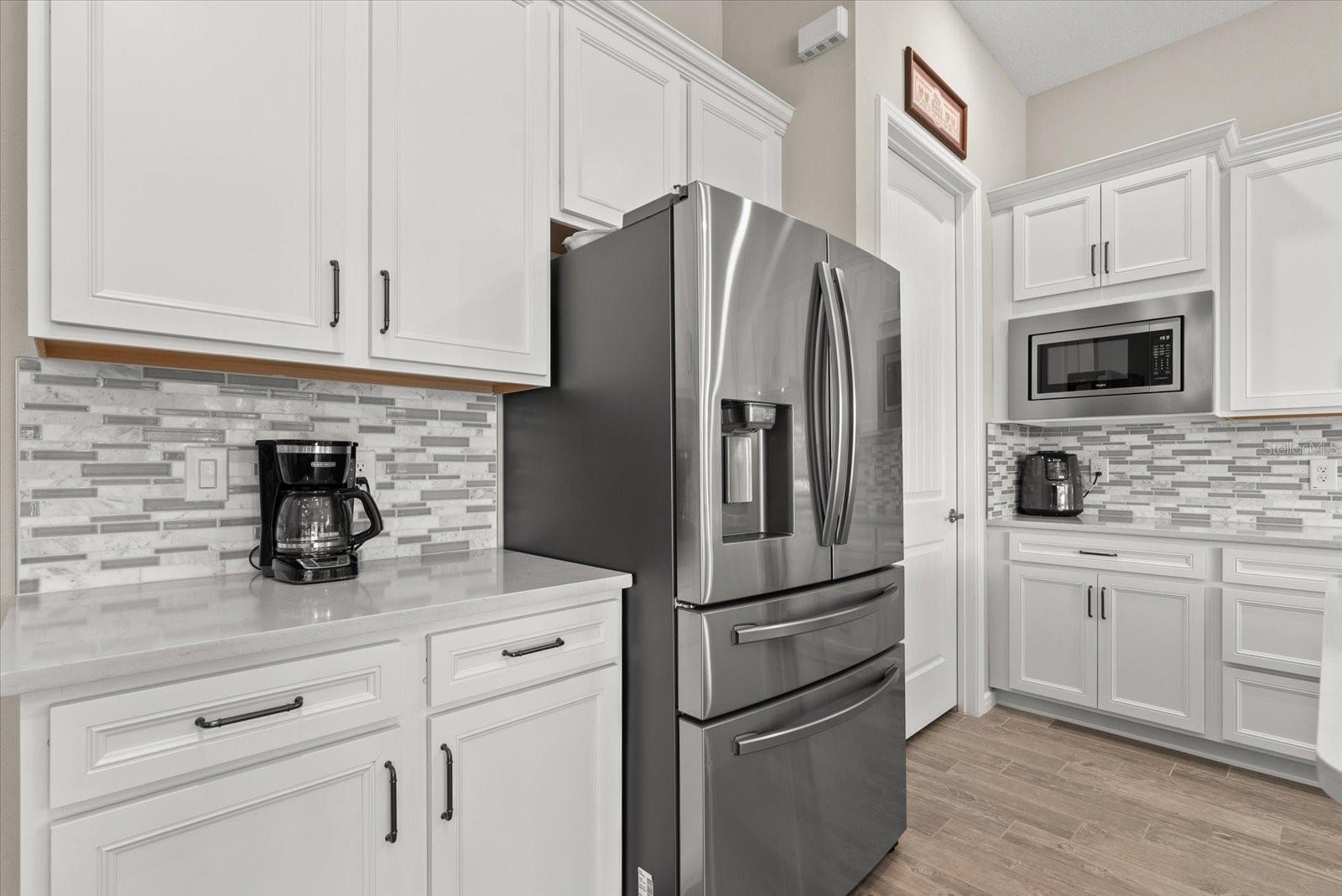 Listing photo id 19 for 8510 Coastal Palms Glen