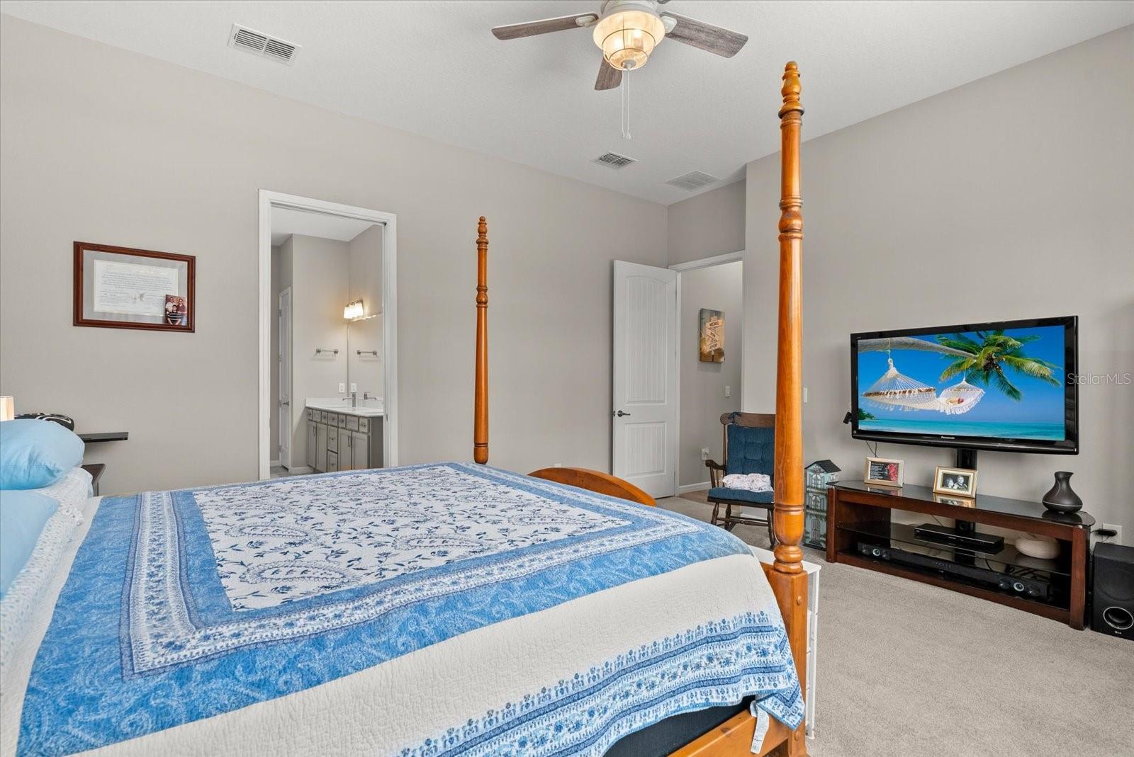 Listing photo id 26 for 8510 Coastal Palms Glen