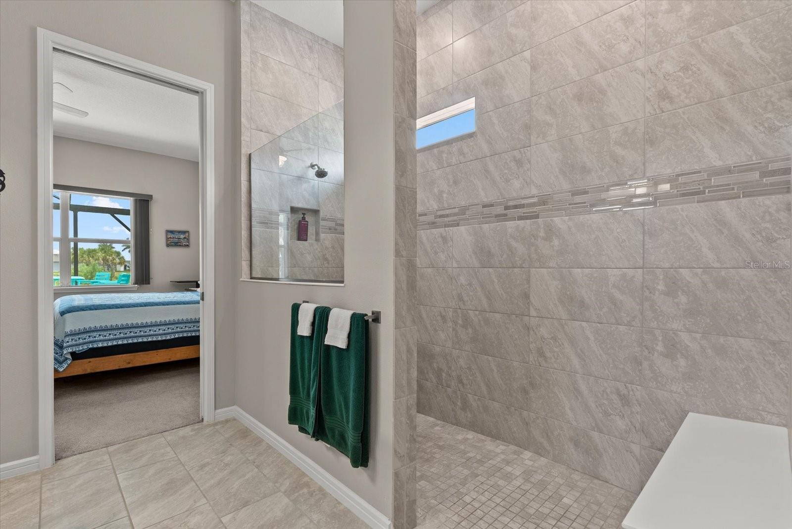 Listing photo id 29 for 8510 Coastal Palms Glen