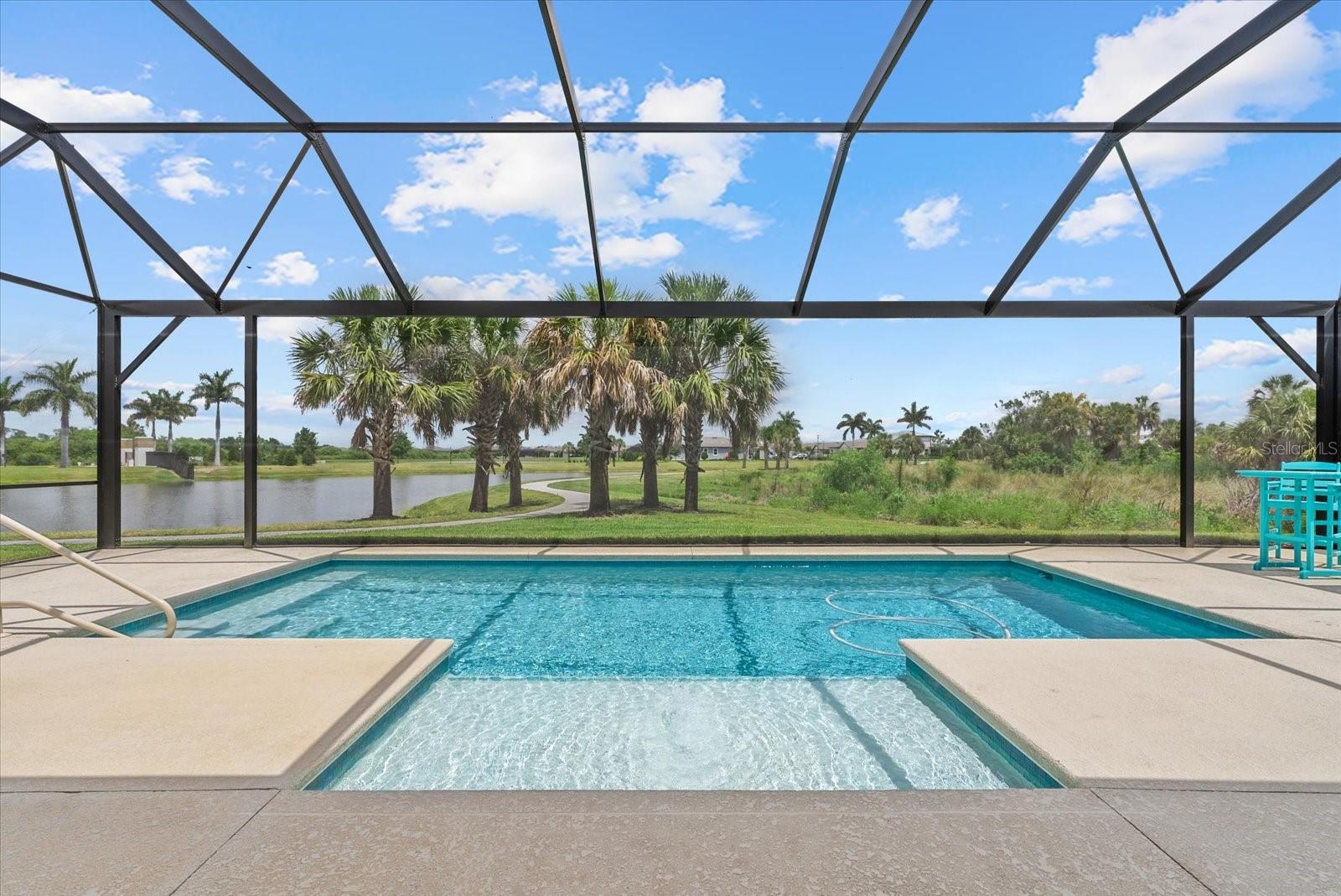 Listing photo id 37 for 8510 Coastal Palms Glen