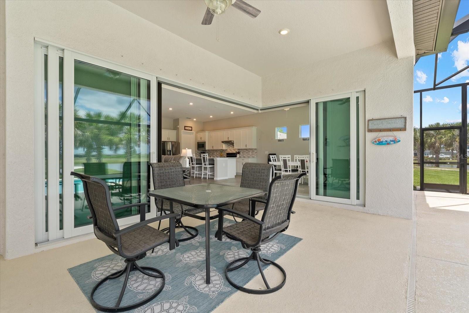 Listing photo id 40 for 8510 Coastal Palms Glen