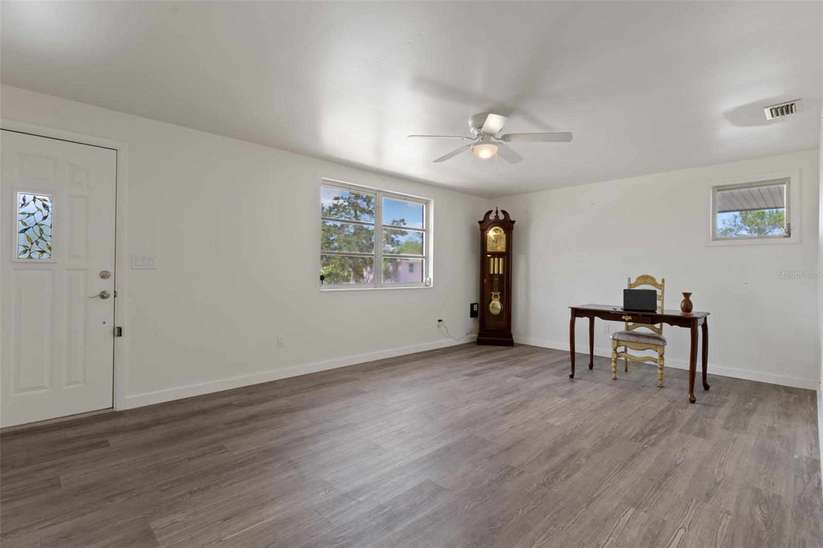 Image 10 of 35 For 9462 Midway Street