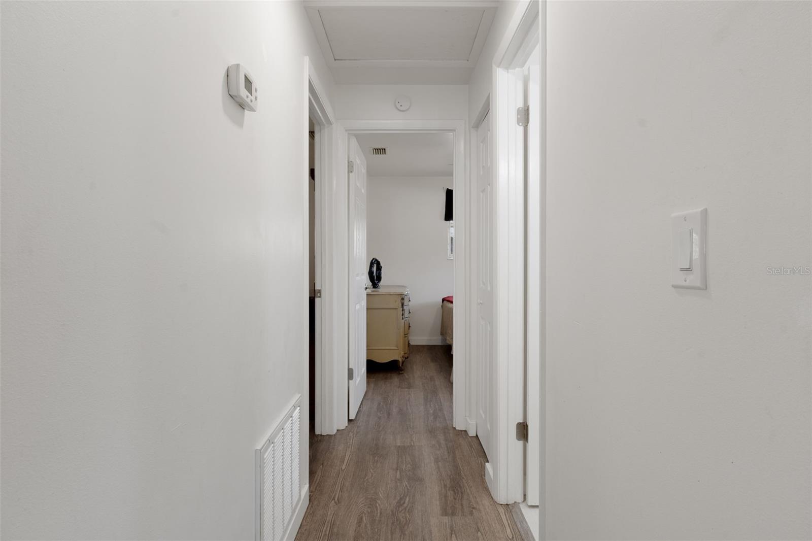 Image 18 of 35 For 9462 Midway Street