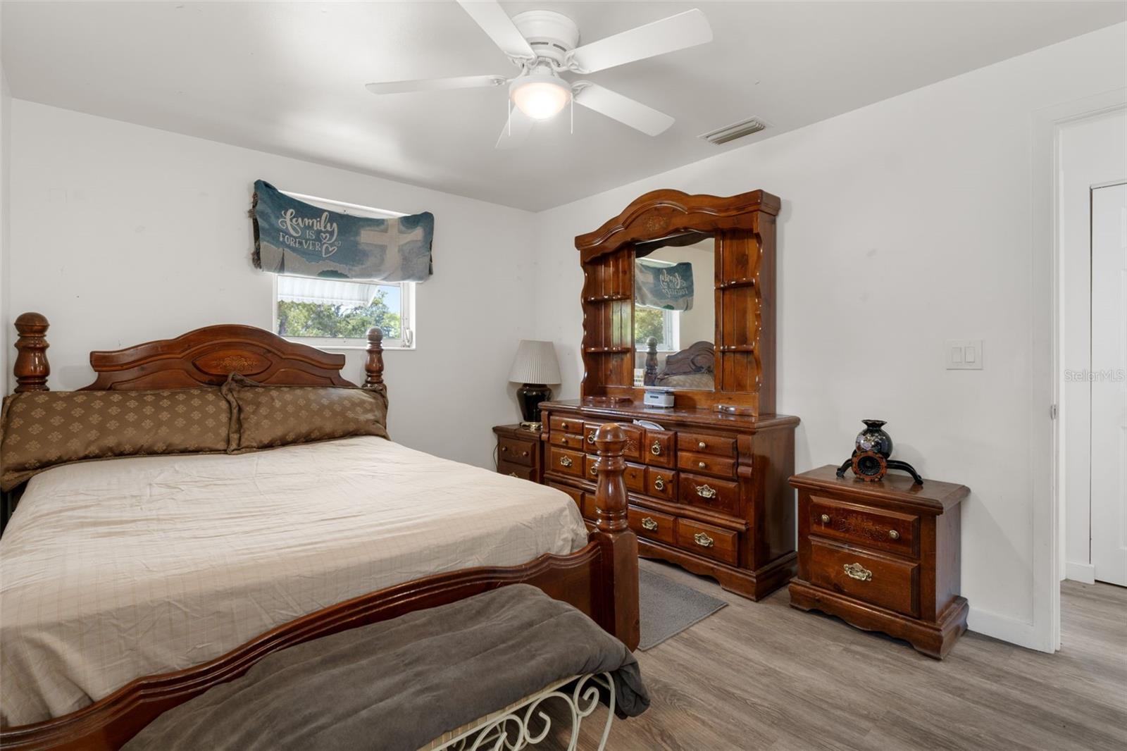 Image 20 of 35 For 9462 Midway Street