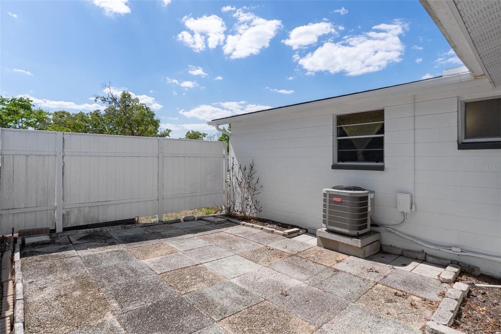 Image 31 of 35 For 9462 Midway Street