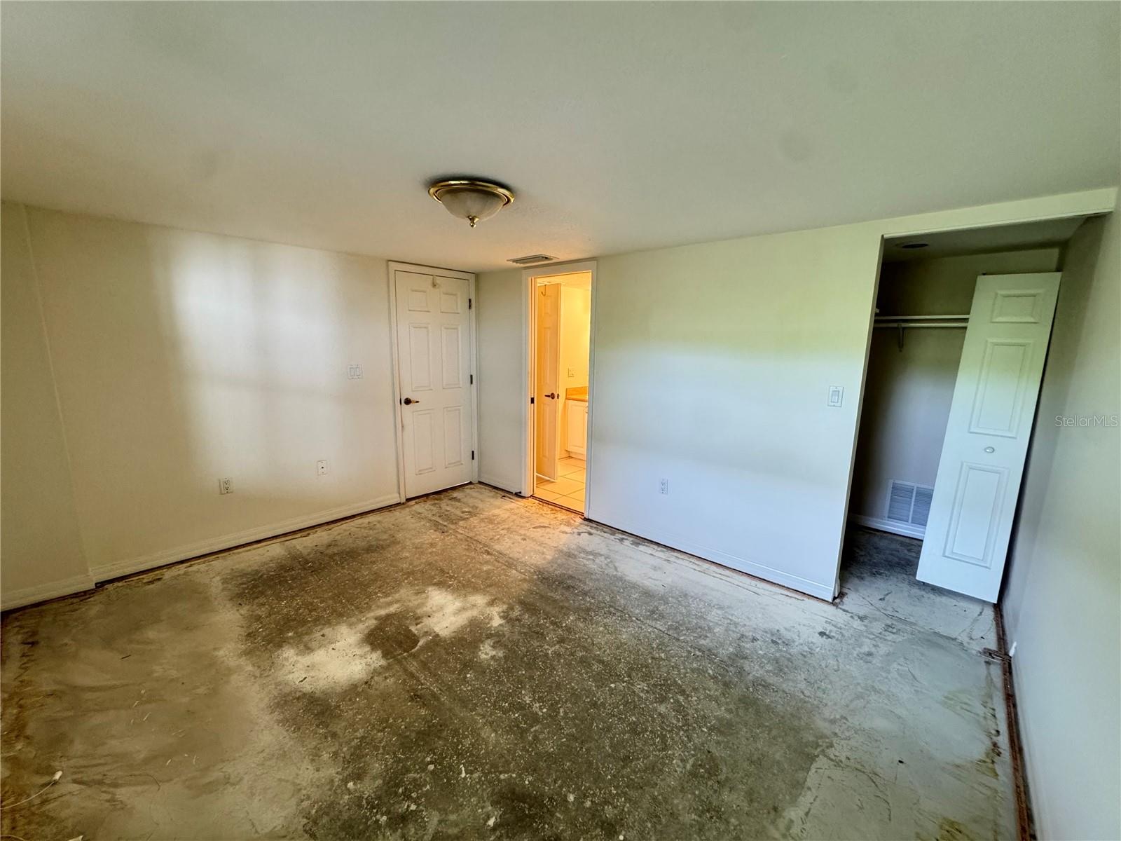 Image 25 of 40 For 204 3rd Street W 204