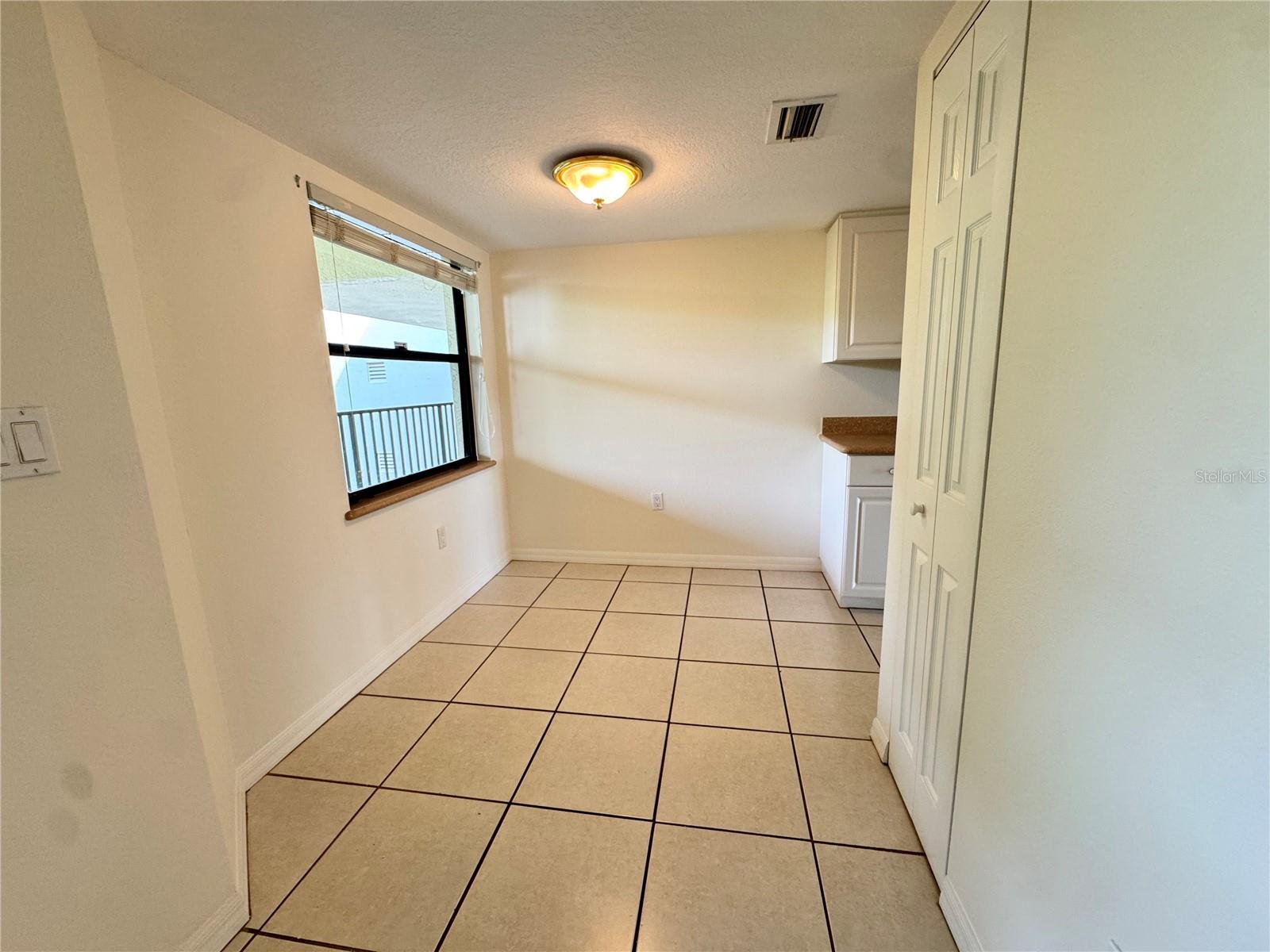 Image 9 of 40 For 204 3rd Street W 204