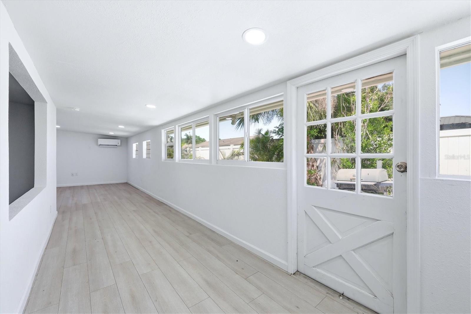 Image 26 of 49 For 2901 Poplar Street