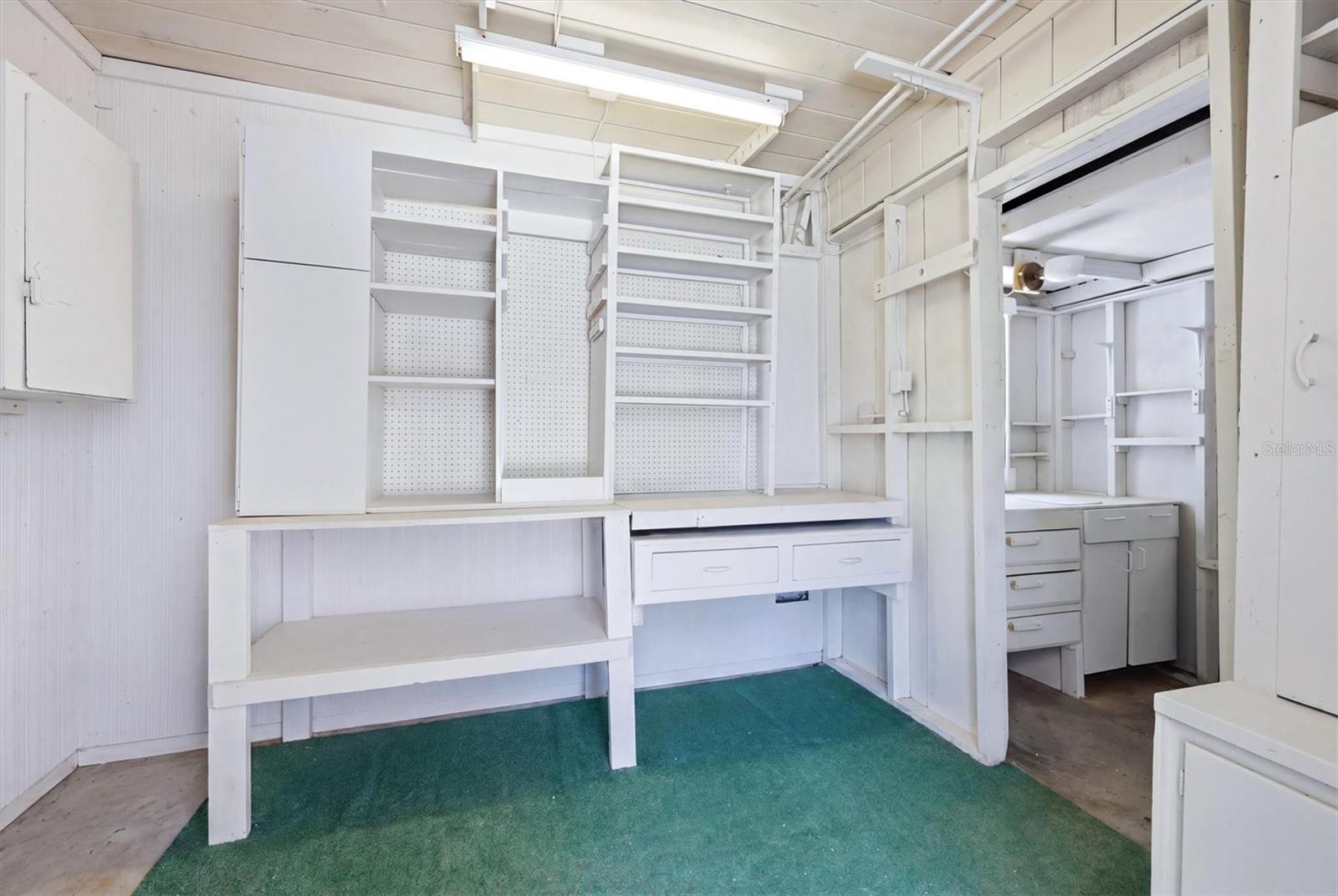 Image 30 of 49 For 2901 Poplar Street