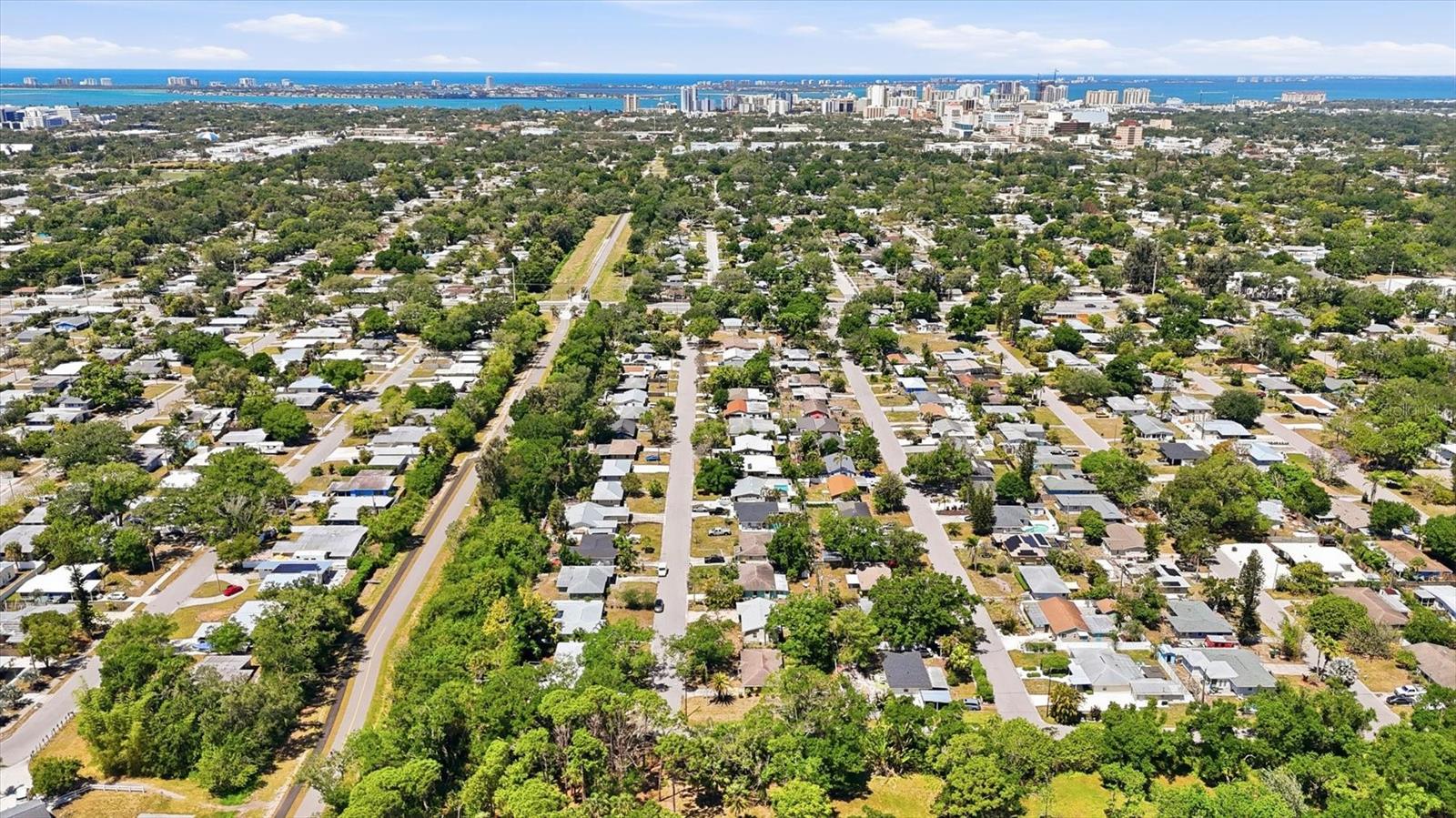 Image 46 of 49 For 2901 Poplar Street