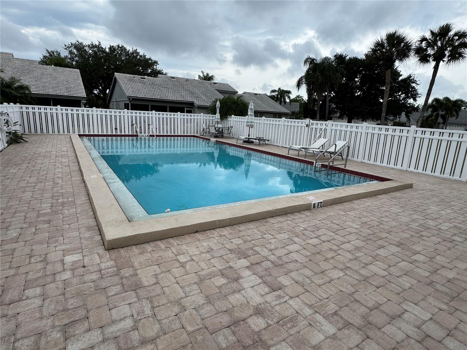 Image 17 of 18 For 5371 Crestlake Boulevard 68