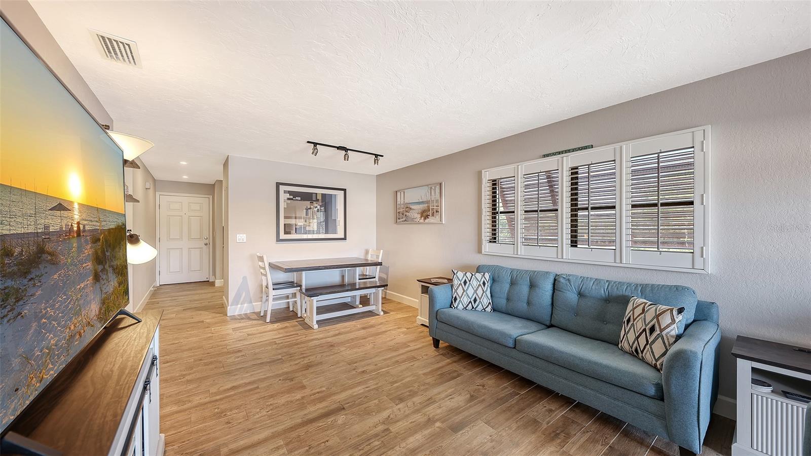Image 11 of 24 For 7291 Cloister Drive 222