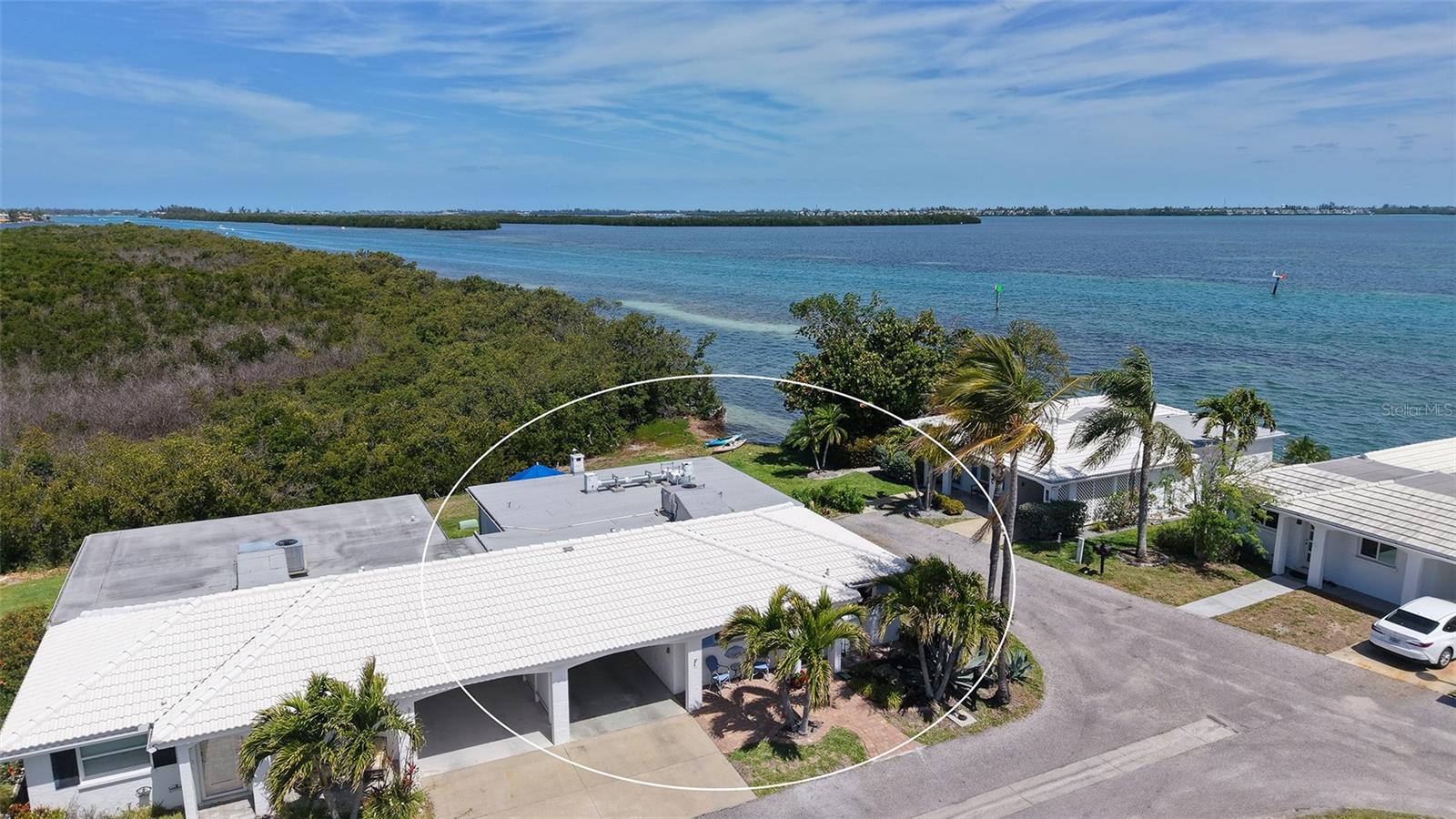 Image 2 of 82 For 925 Spanish Drive N