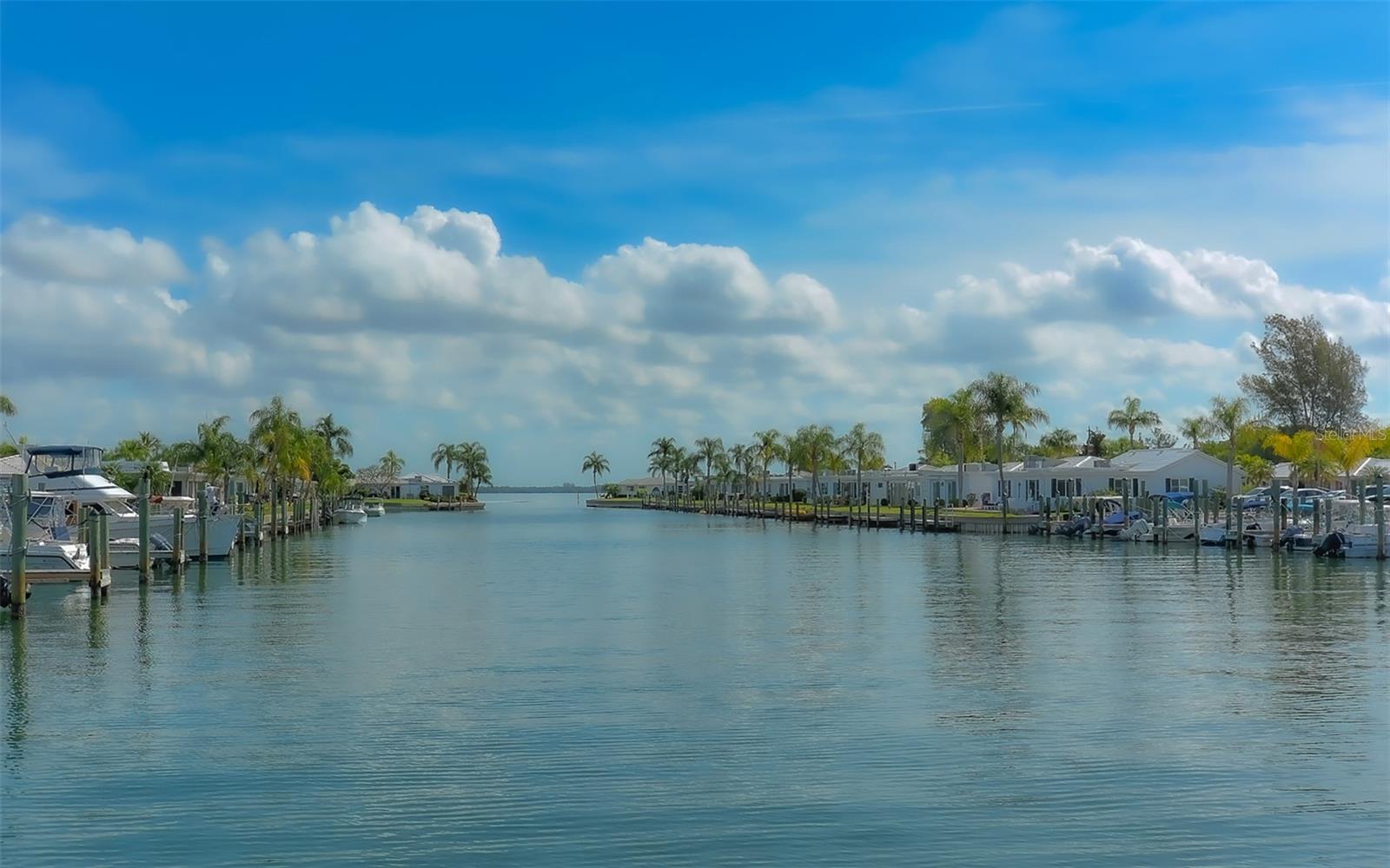 Image 70 of 82 For 925 Spanish Drive N