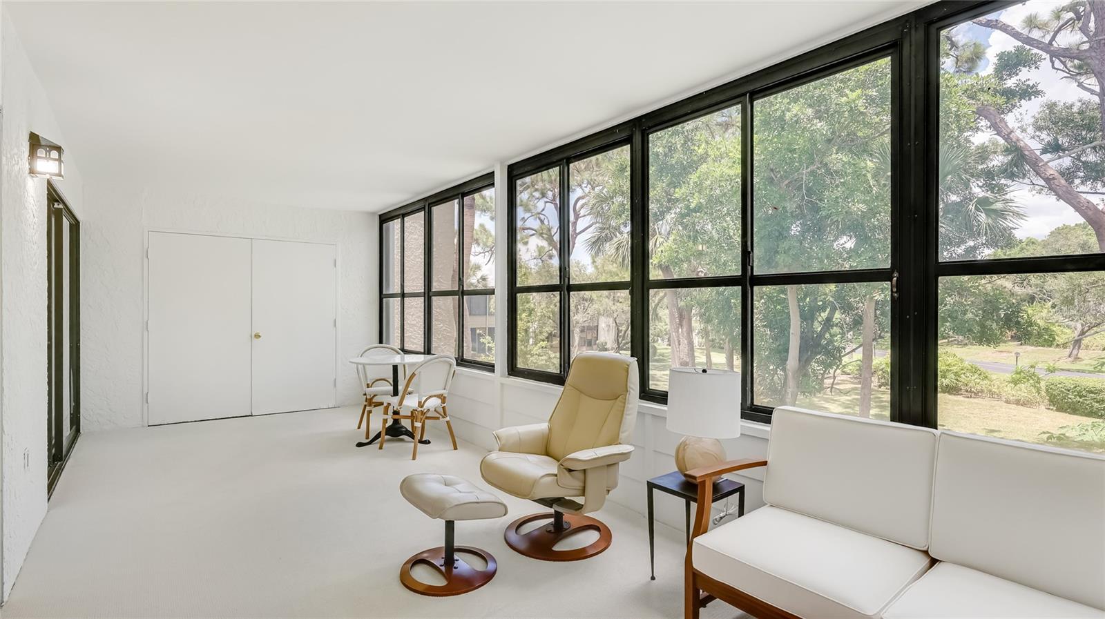 Image 12 of 23 For 303 Springdale Drive 303