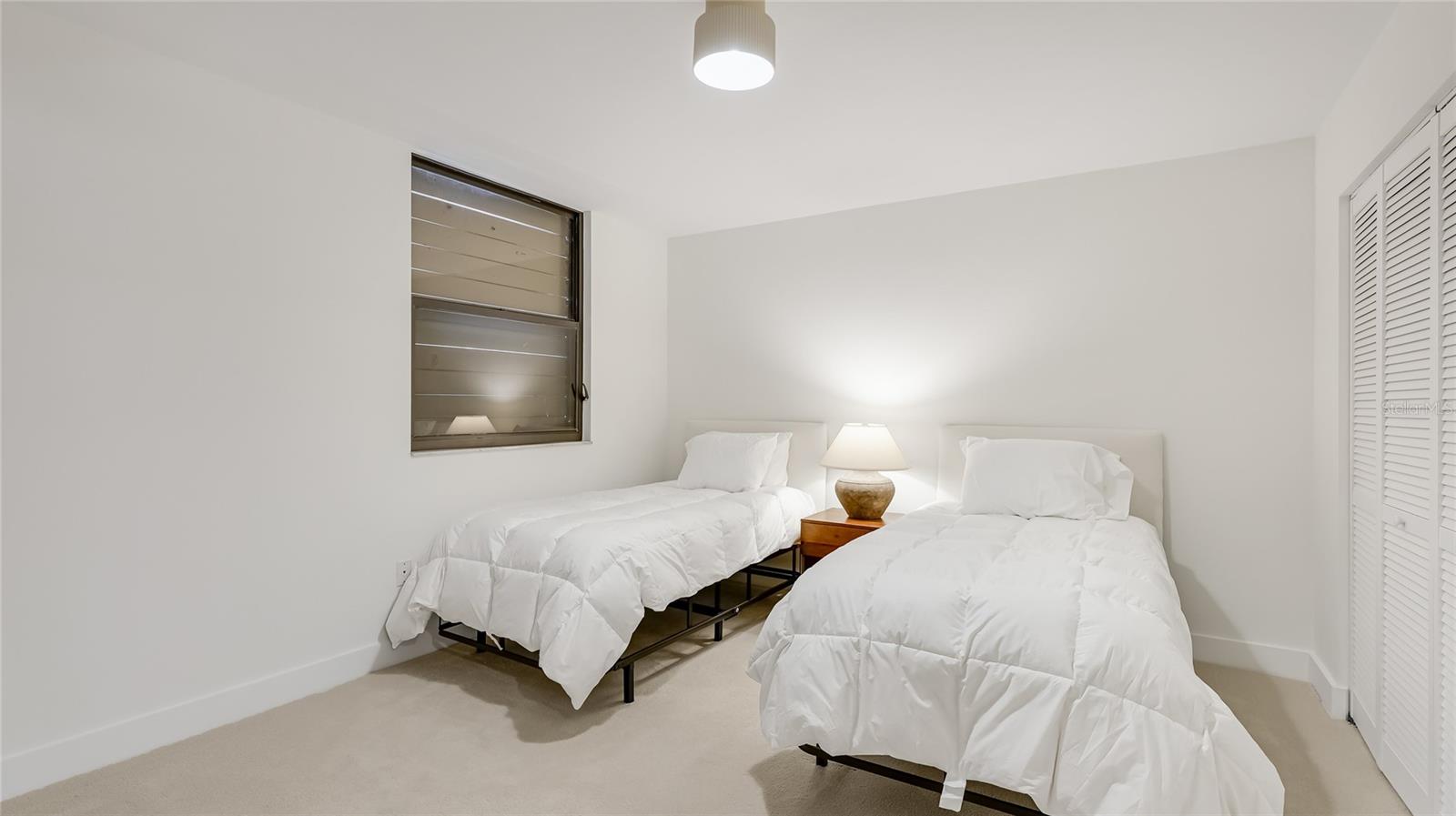 Image 18 of 23 For 303 Springdale Drive 303