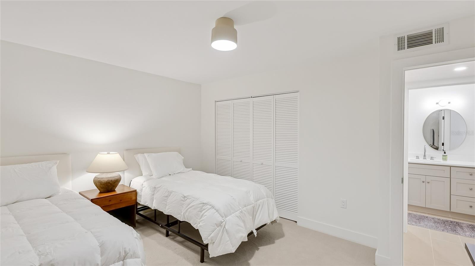 Image 20 of 23 For 303 Springdale Drive 303