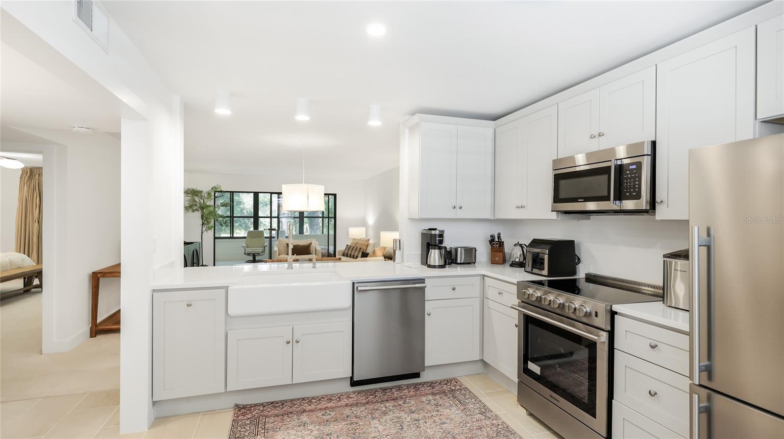 Image 4 of 23 For 303 Springdale Drive 303