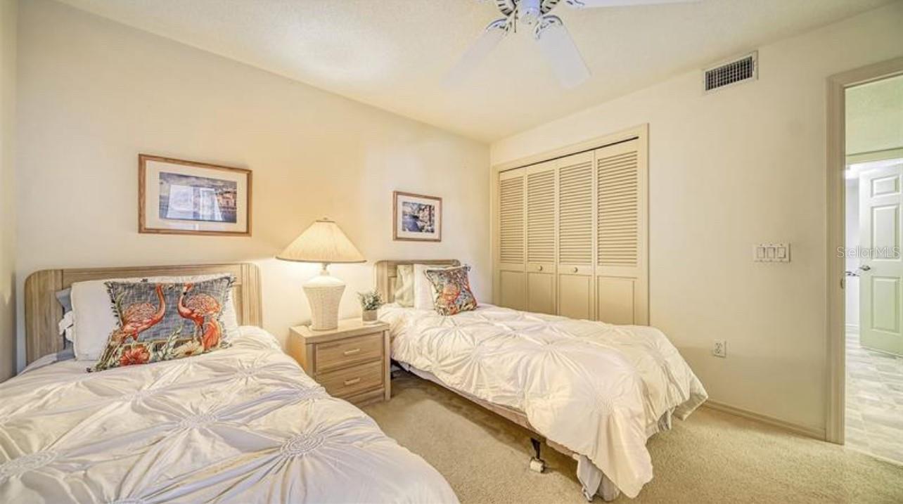 Image 19 of 33 For 5655 Sheffield Greene Circle 61