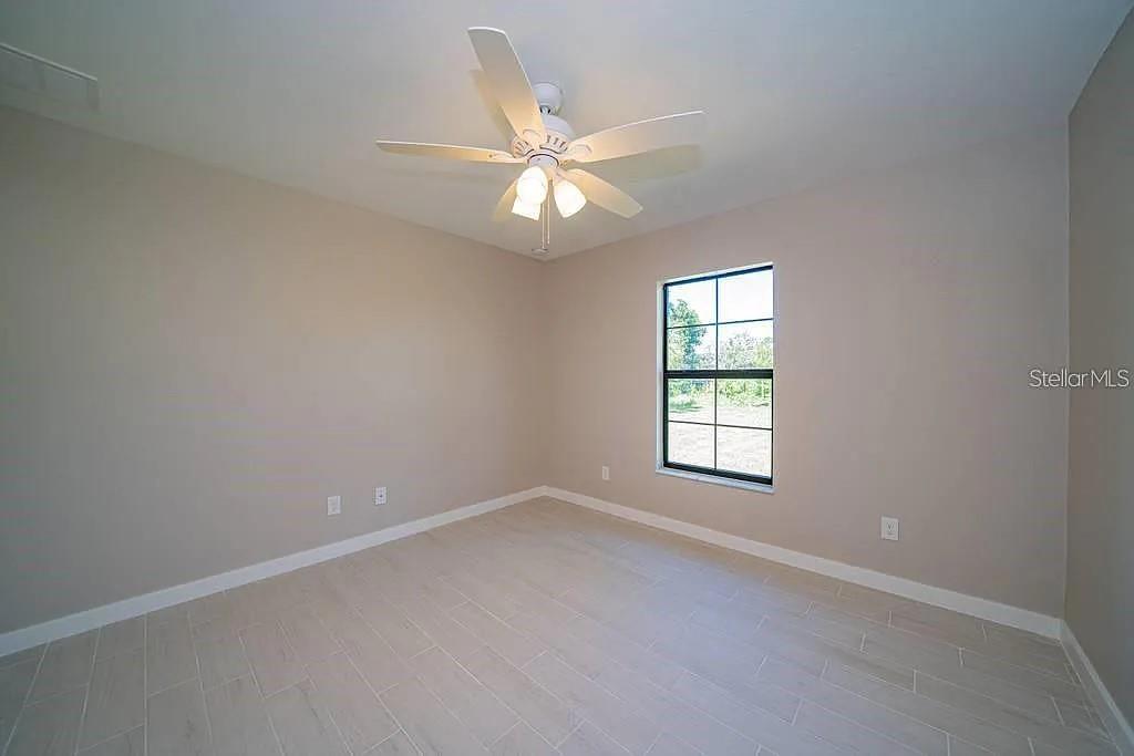 Image 8 of 11 For 651 Chamber Street Nw