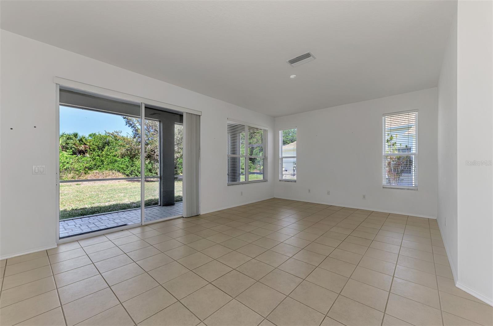 Image 11 of 49 For 4016 Landor Court