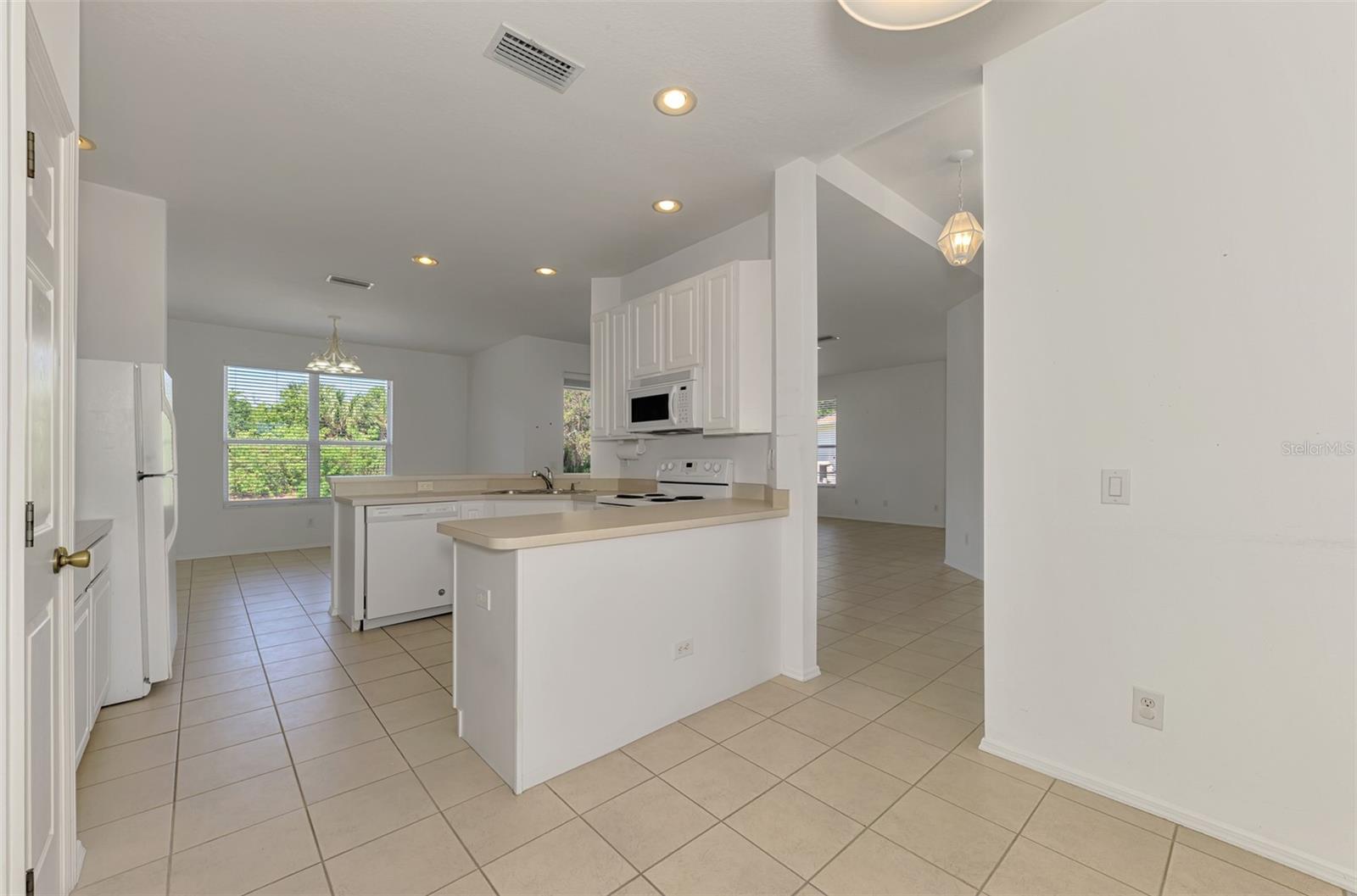 Image 12 of 49 For 4016 Landor Court