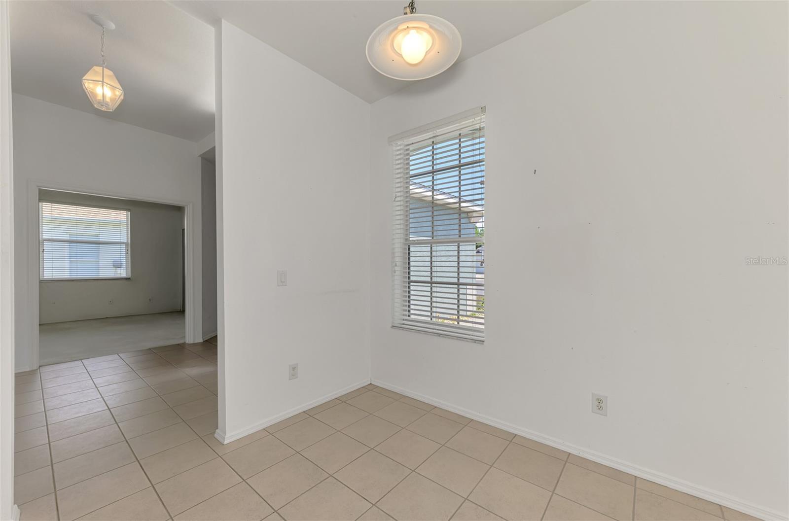 Image 16 of 49 For 4016 Landor Court