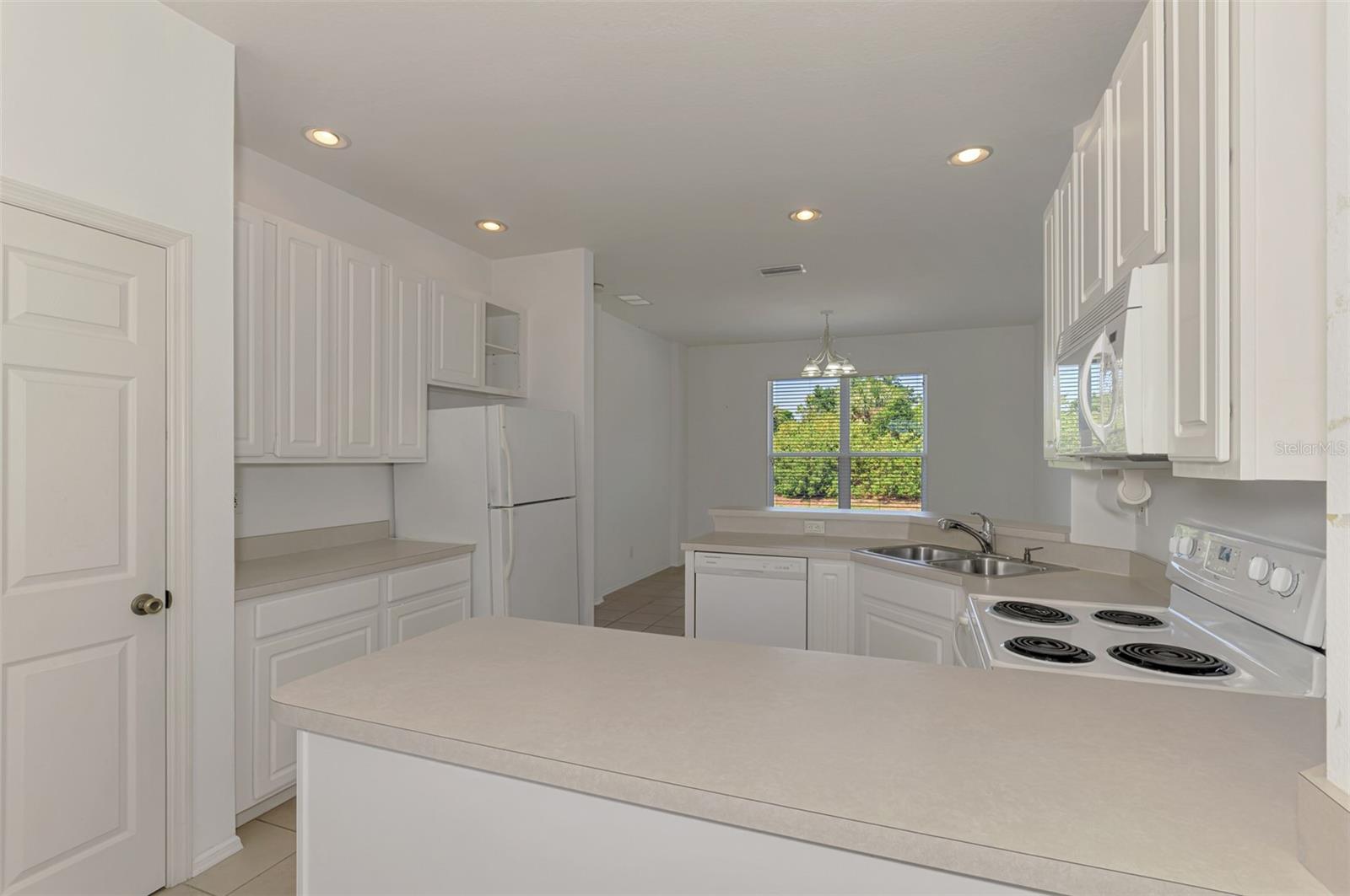 Image 17 of 49 For 4016 Landor Court