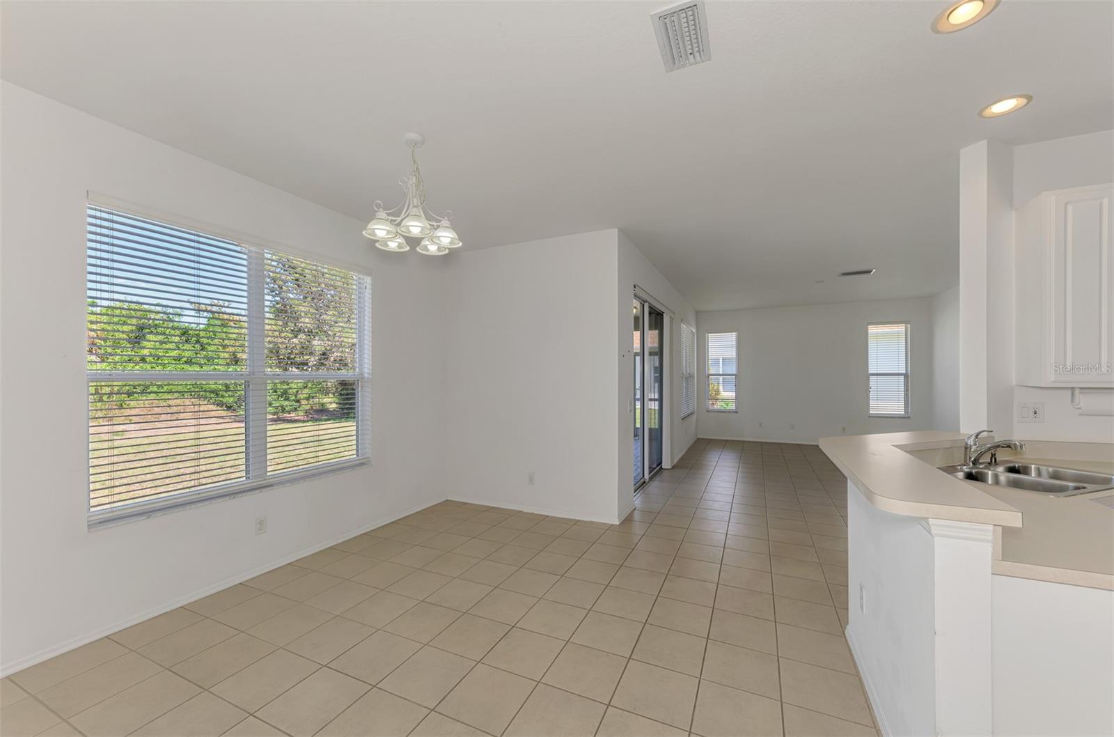 Image 22 of 49 For 4016 Landor Court